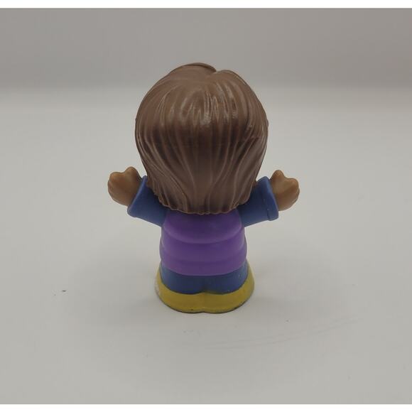 Fisher Price Little People Replacement Bearded Male Camper Figure 2021 - Picture 2 of 5